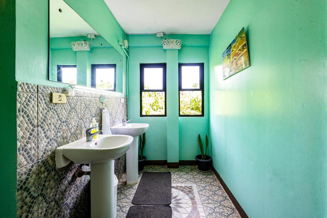 White Shamrock Beach Hotel Balabag  Ngoại thất bức ảnh