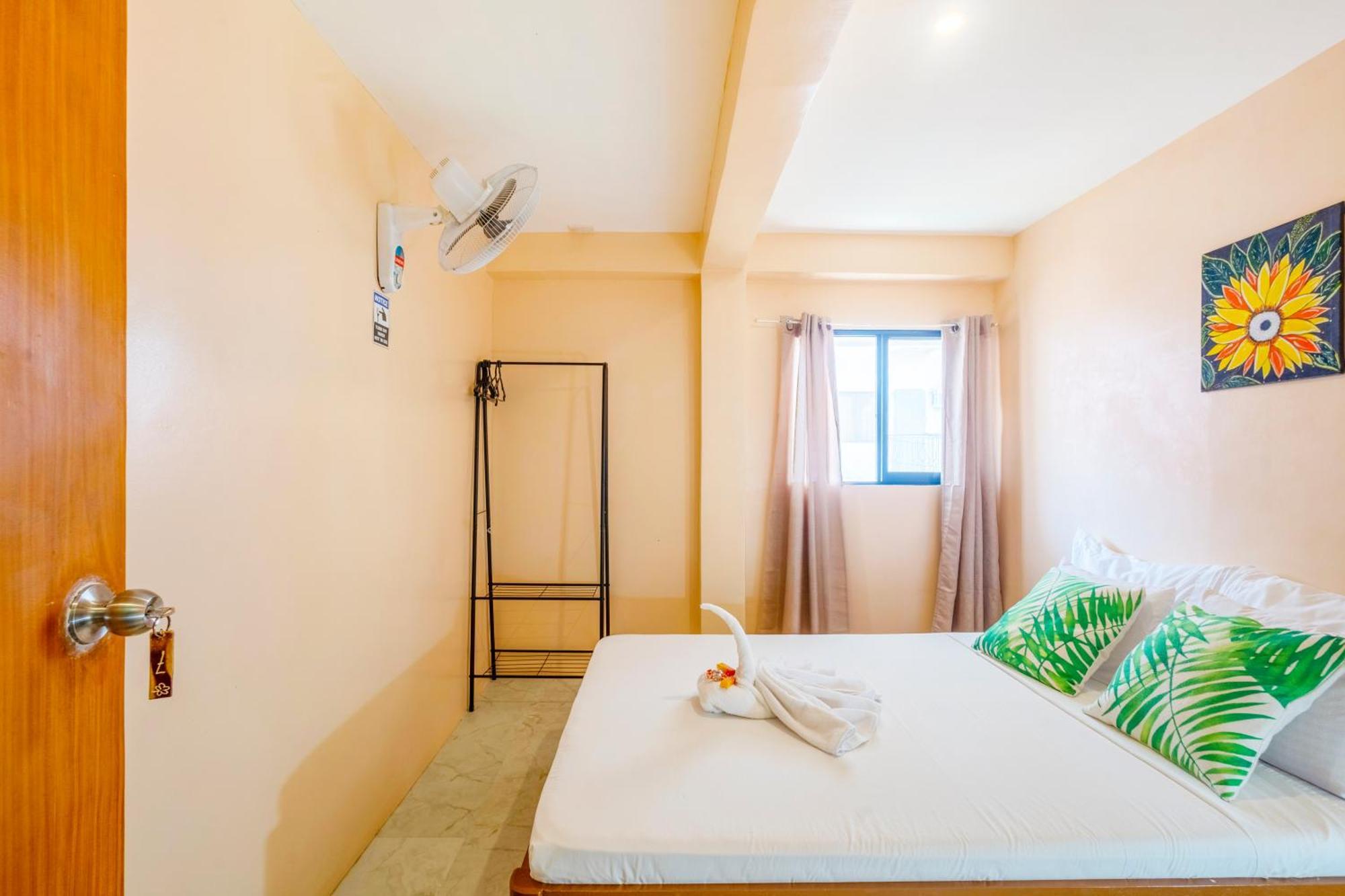 White Shamrock Beach Hotel Balabag  Phòng bức ảnh